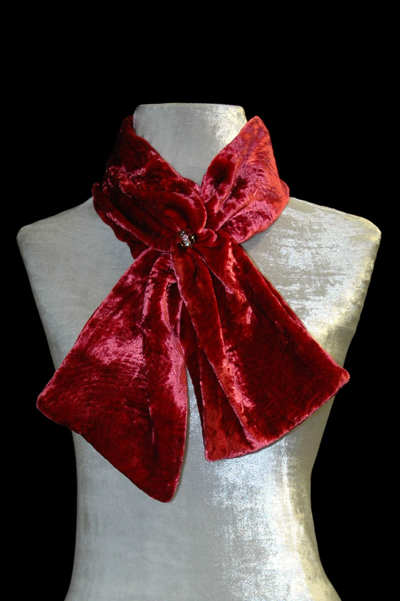 Fortuny cherry furrowed velvet scarf with Murano glass bead