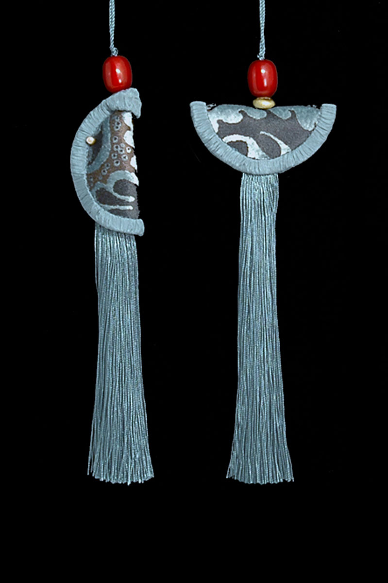 Venetia Studium couple of slate blue Geisha & Samurai key tassels