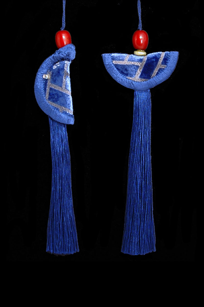 Venetia Studium couple of prussian blue Geisha & Samurai key tassels